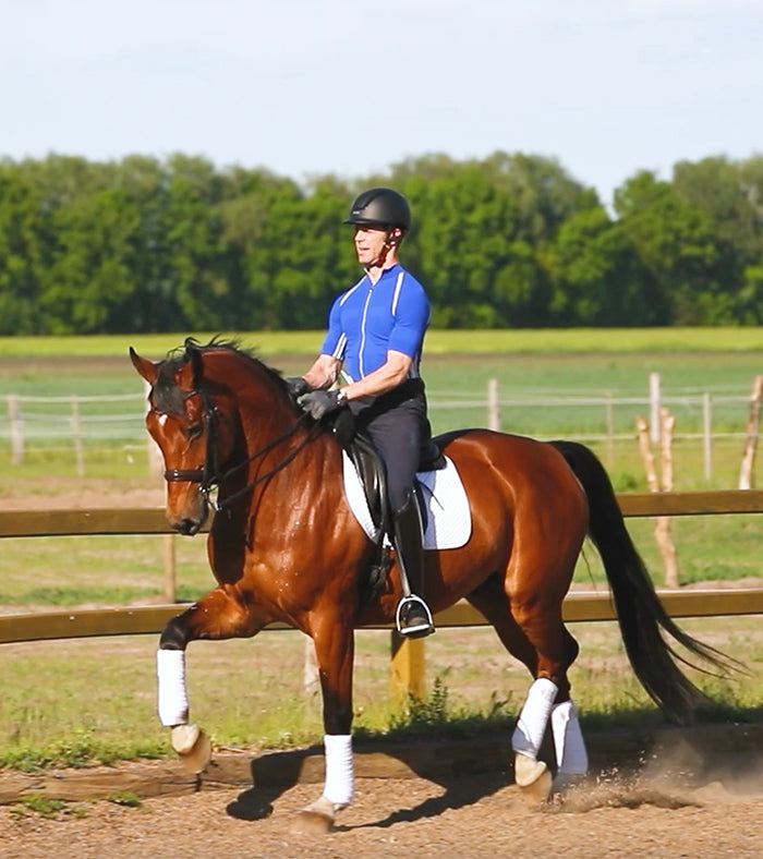 Reiten mit EMS-Anzug